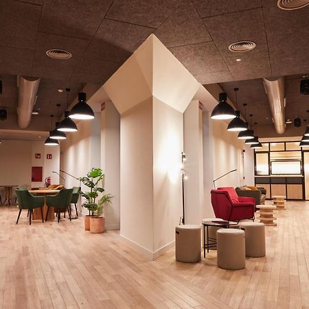 Latroupe Prado Hostel Madrid Dış mekan fotoğraf