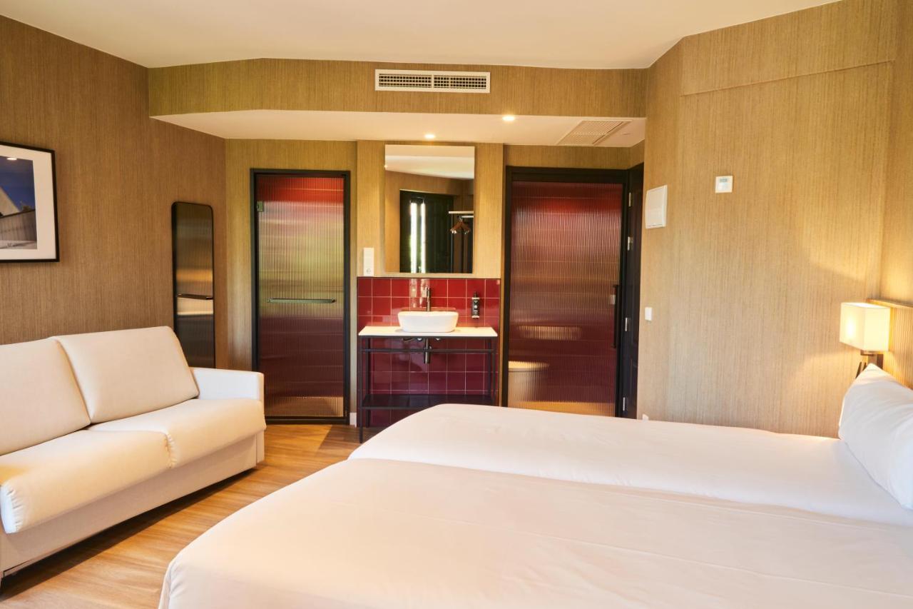 Latroupe Prado Hostel Madrid Dış mekan fotoğraf