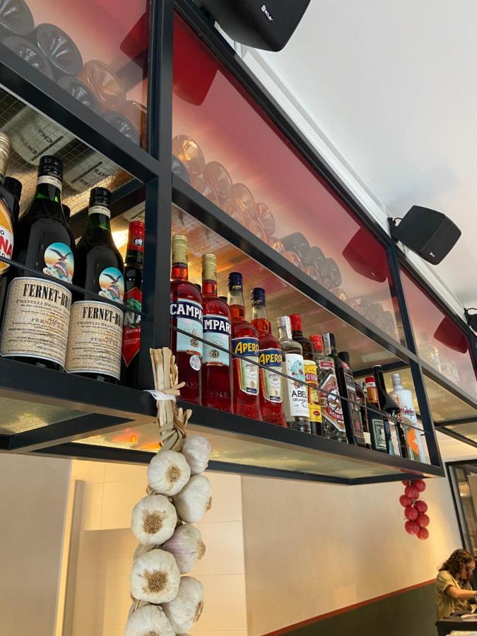 Latroupe Prado Hostel Madrid Dış mekan fotoğraf