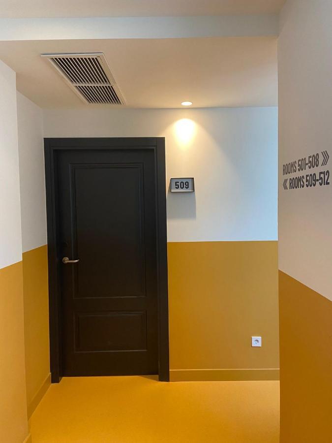 Latroupe Prado Hostel Madrid Dış mekan fotoğraf