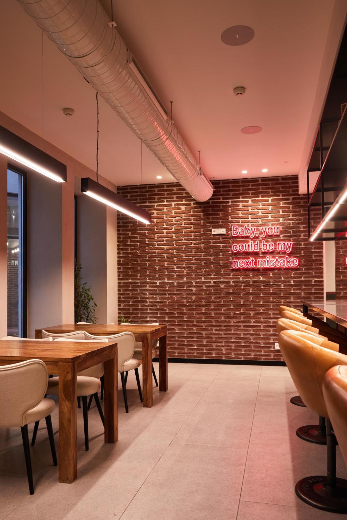 Latroupe Prado Hostel Madrid Dış mekan fotoğraf